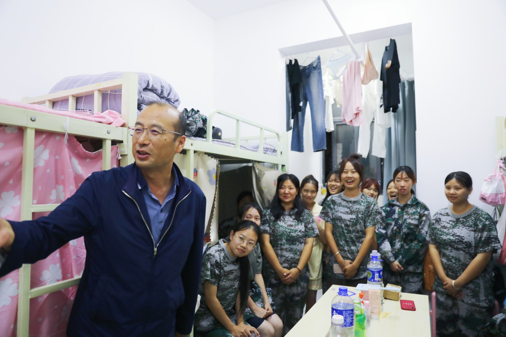 【云商新闻】beat365平台官方网站“零距离”推进新生入学教育工作