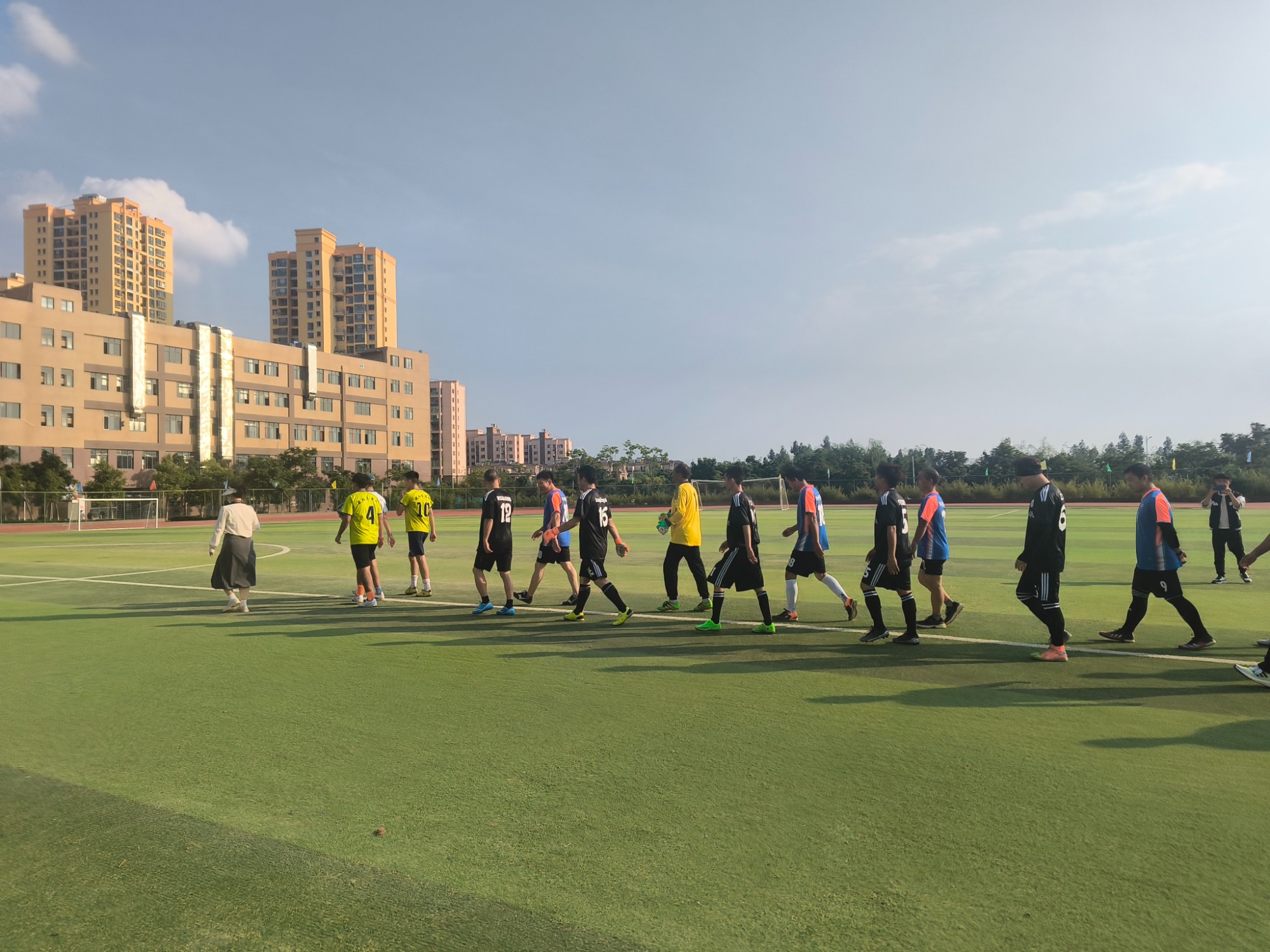 1727323227651014566.jpg 4 (1).jpg