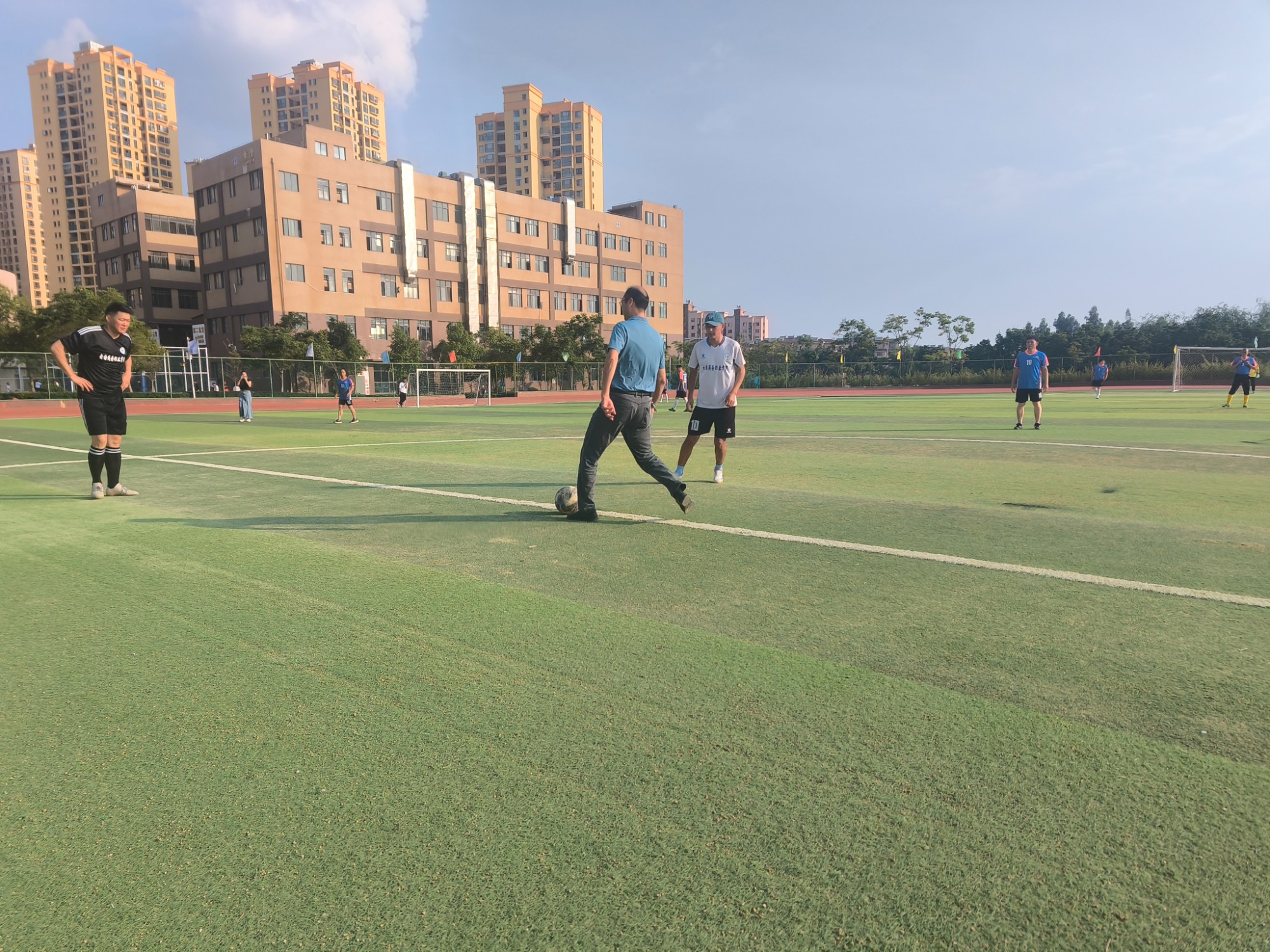 1727323296295086639.jpg 1727323292505045075.jpg