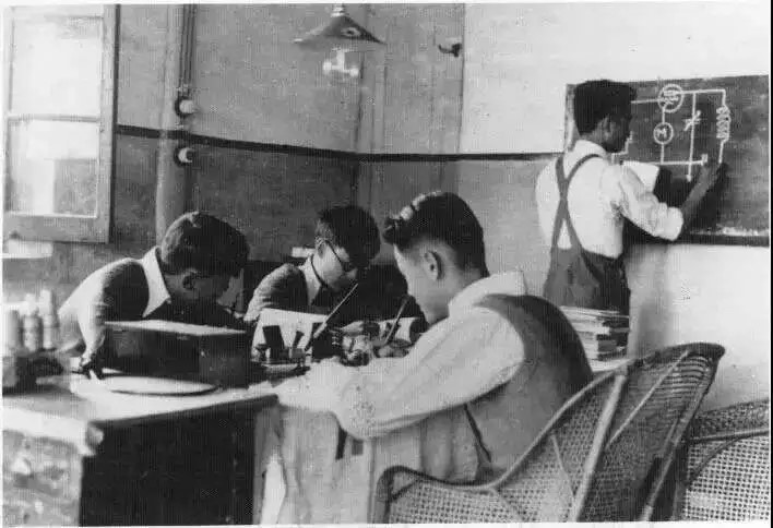 1728634177752079523.jpg 640 (27).jpg