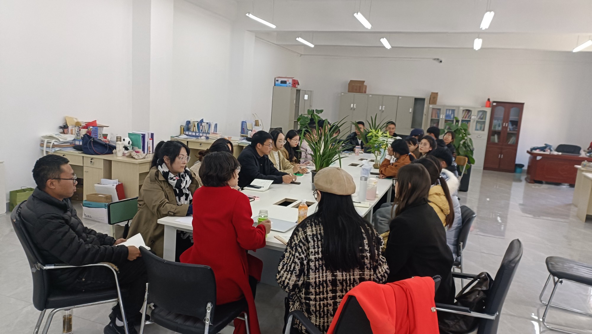 1741166461752087343.jpg 2.jpg