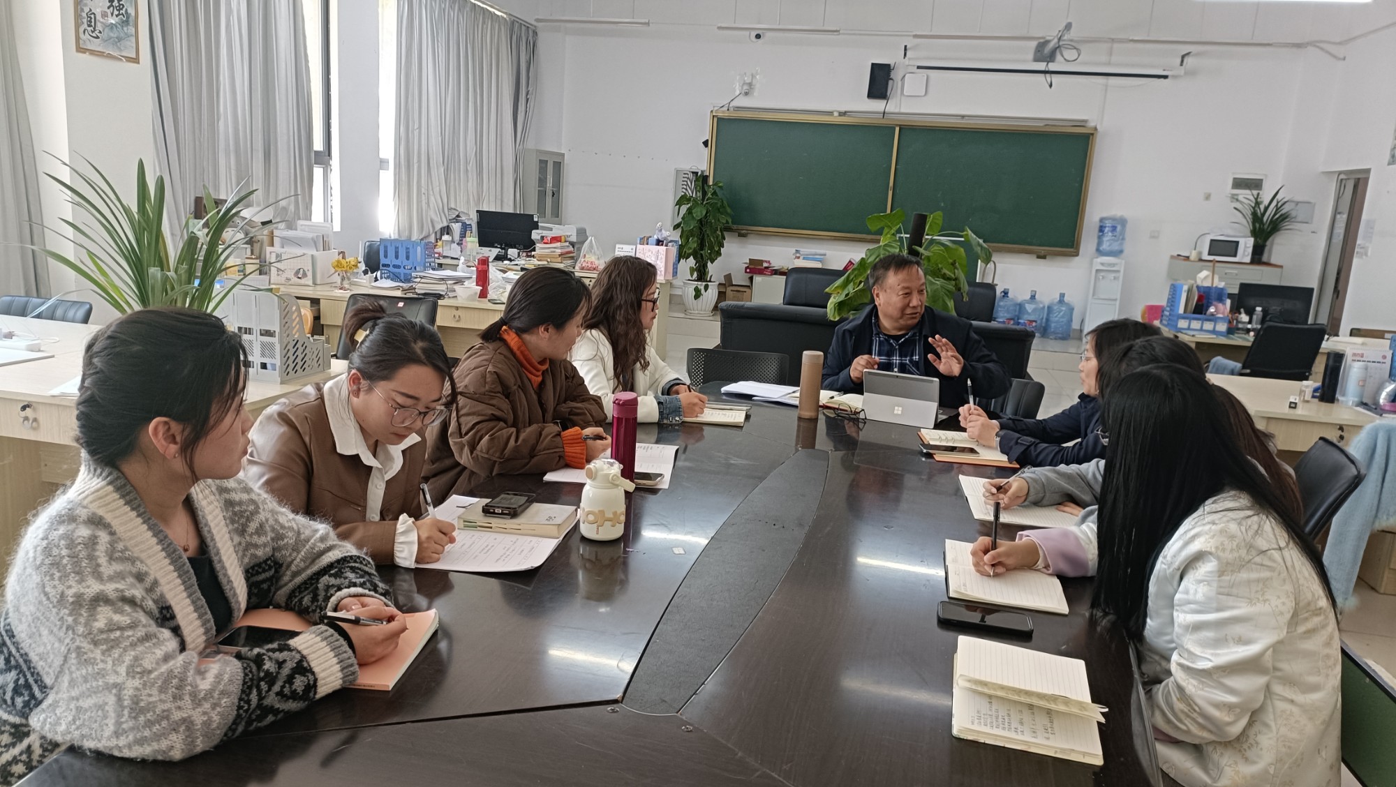 1744616199246064044.jpg 2.jpg