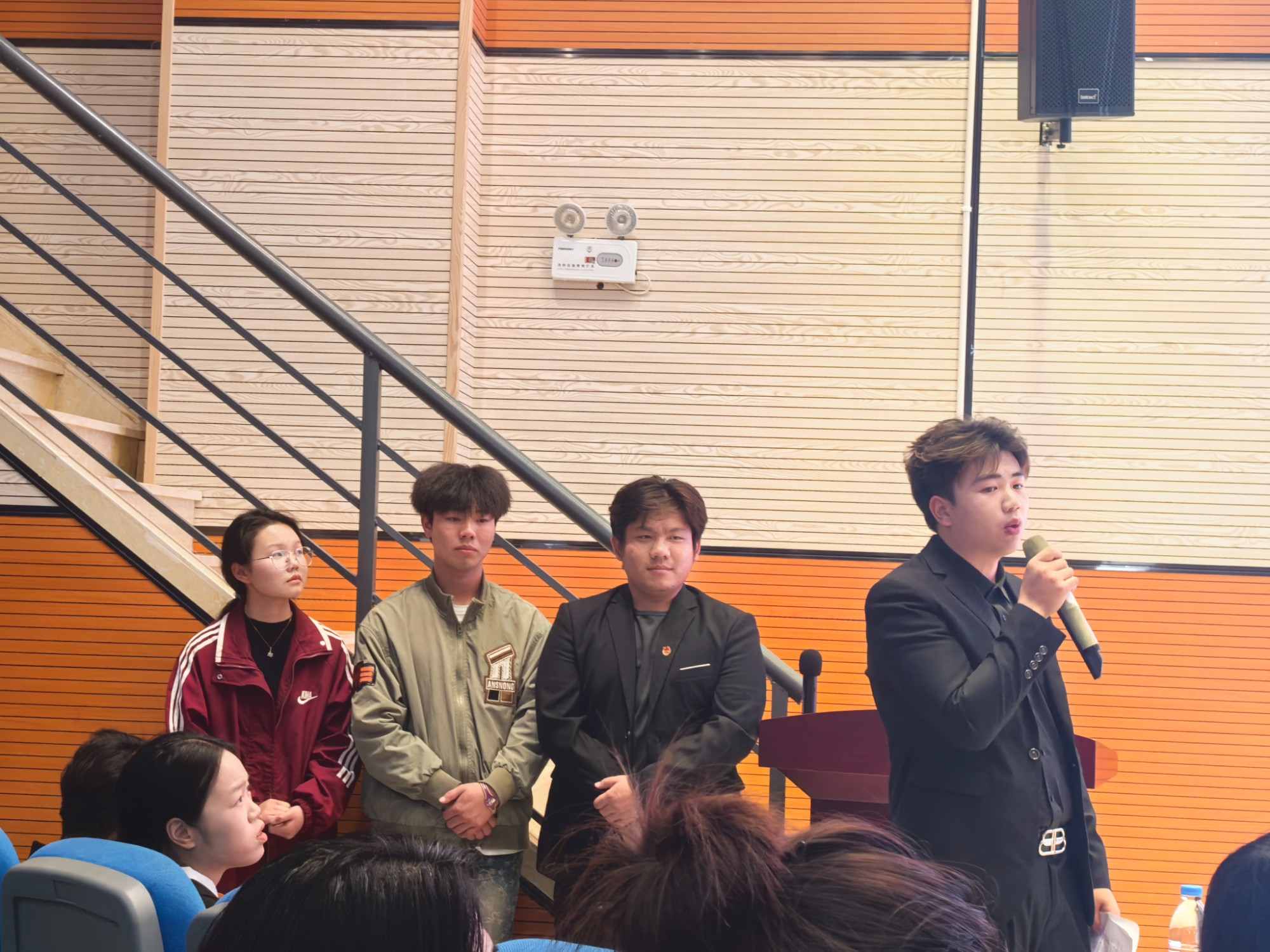 1744988385709052491.jpg 3.jpg